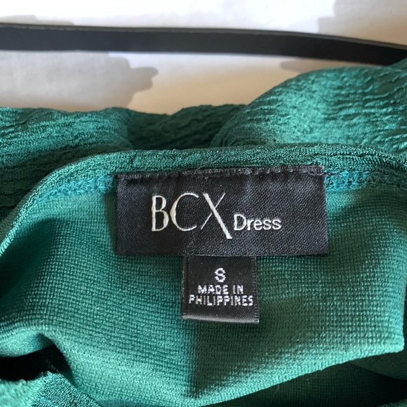 BCX Hunter Green Bow Detail Dress - Picture 5 of 5